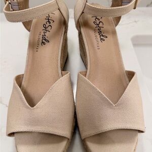 Life Stride Beige Wedge Sandals